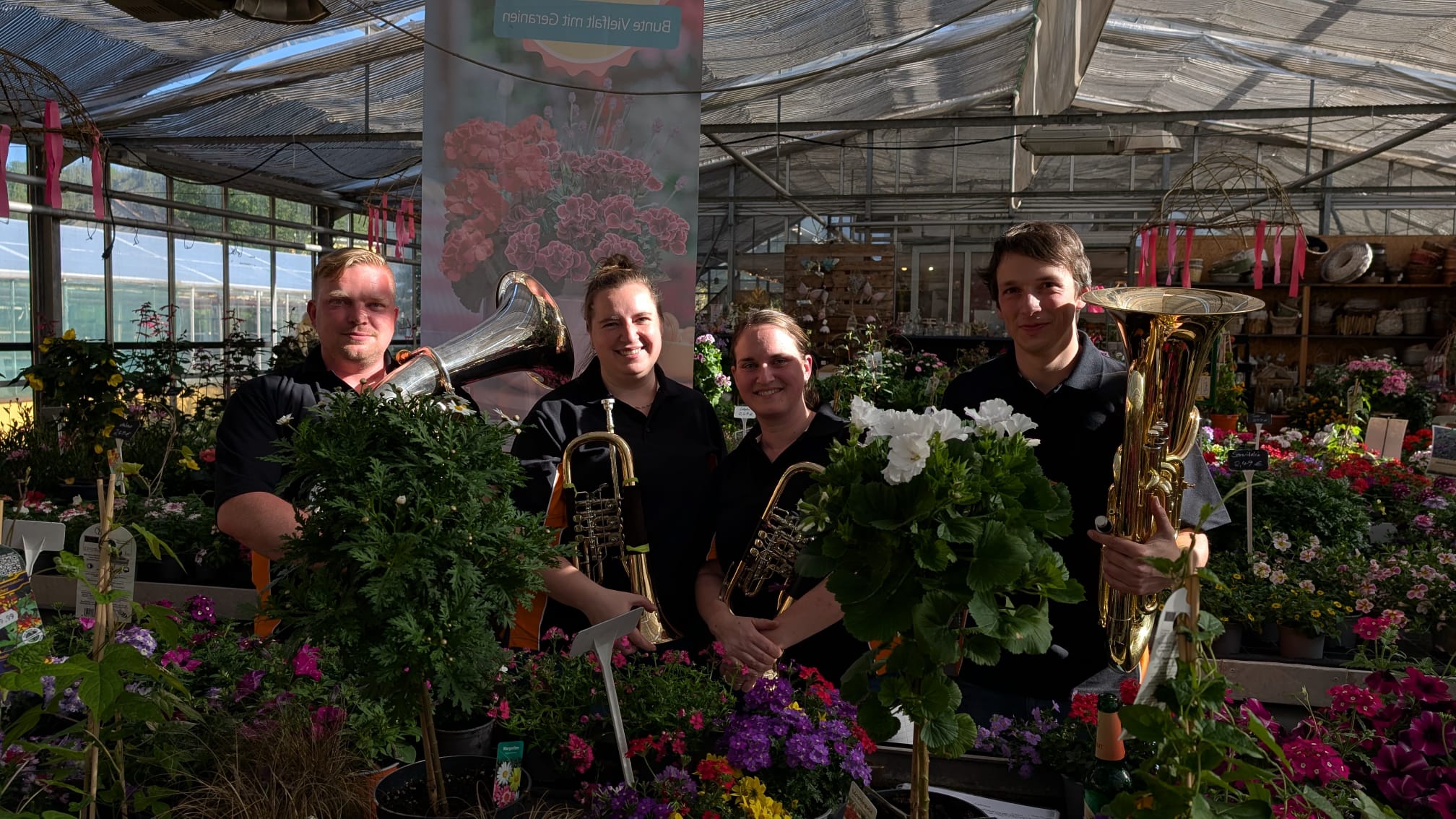Quartett der Elbsandsteiner Blasmusikanten beim Gartenfest SOMMERBUNT der Gärtnerei Klein in Sebnitz
